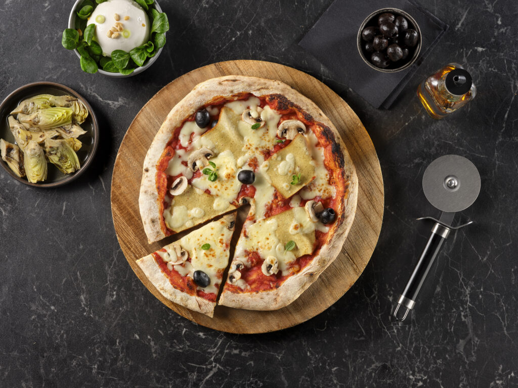 Pizza reine tofu fumé